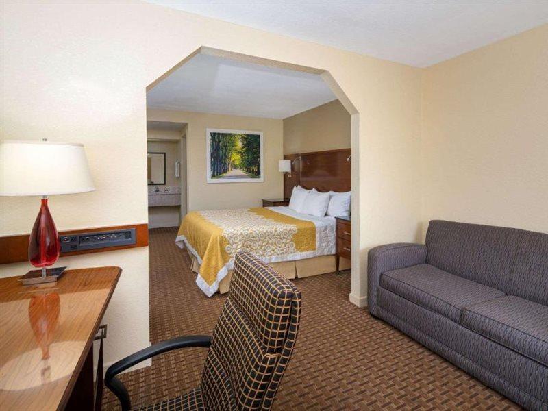 Days Inn By Wyndham Thomaston Exterior foto