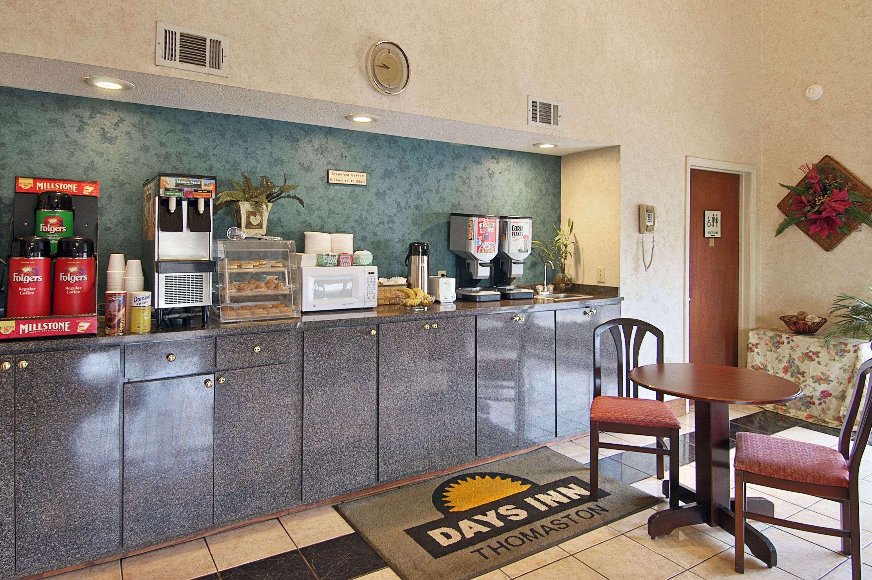 Days Inn By Wyndham Thomaston Exterior foto